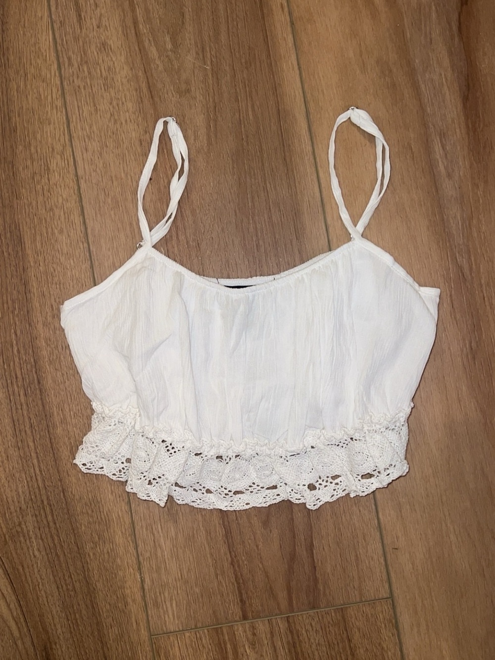 Forever 21 White Lace-Hem Spaghetti Strap Crop Top
